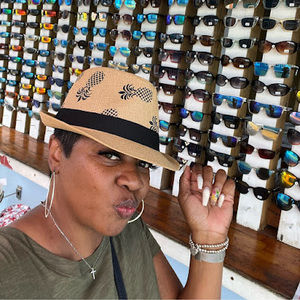 Meet your Posher, Kwan